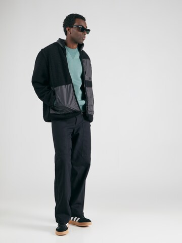 Carhartt WIP Sweatshirt 'Chase' i blå