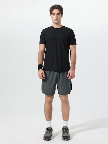 YOUTHUP Funktionsshirt 'Lichtschein'‌‌‌‌‌‌‌‌‌ in Schwarz