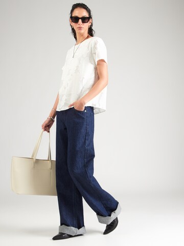 Bluză de la MORE & MORE pe alb