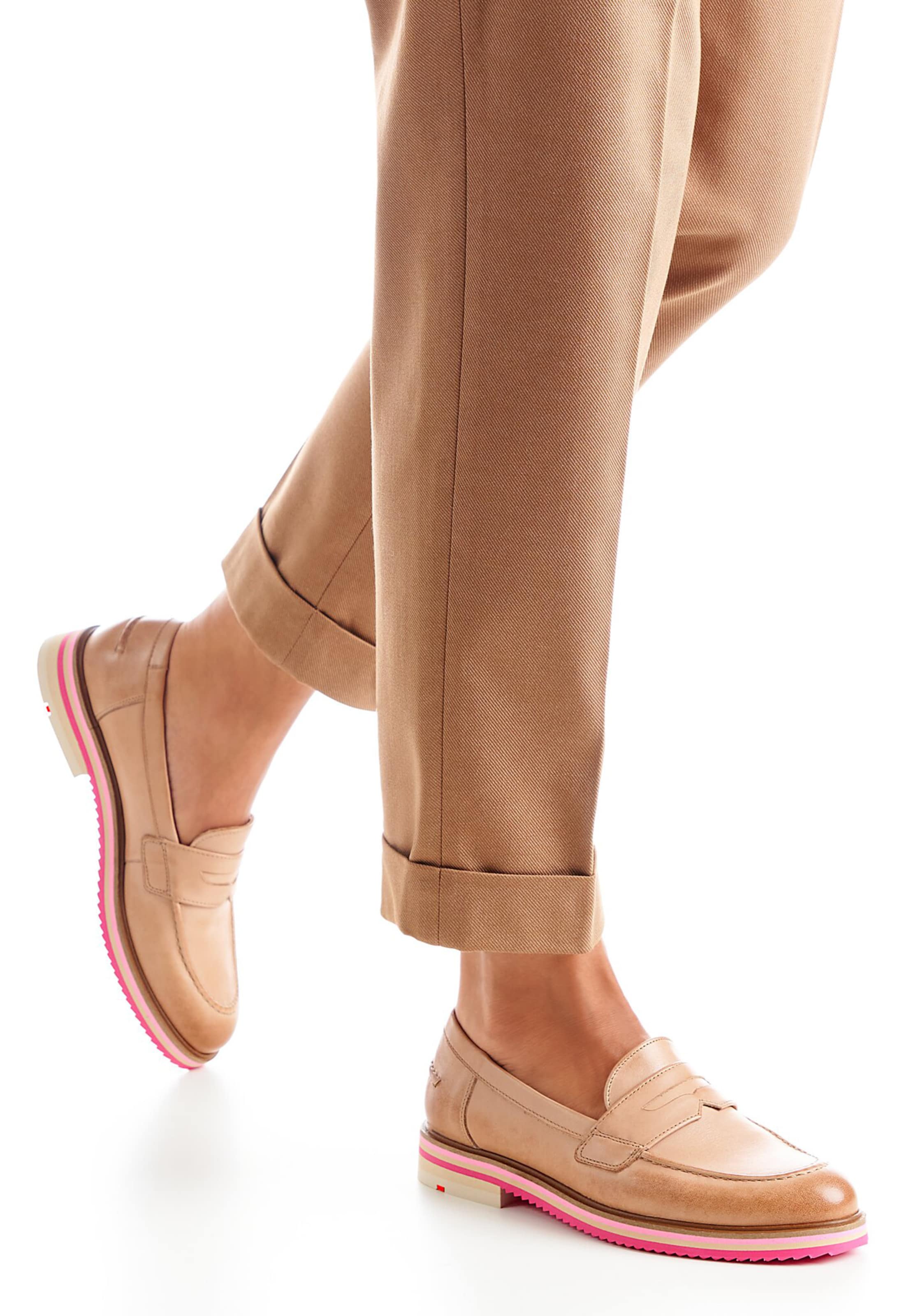 LLOYD Instappers in Bruin: voorkant