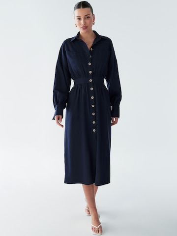 Robe-chemise 'Lola' BWLDR en bleu : devant