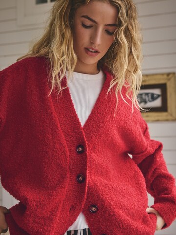 Next - Casaco de malha oversized em vermelho