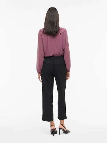 VILA regular Bukser med fals 'VIEllie' i sort