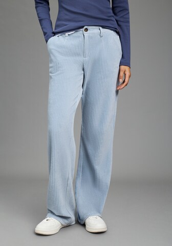 KangaROOS Regular Pants in Blue: front