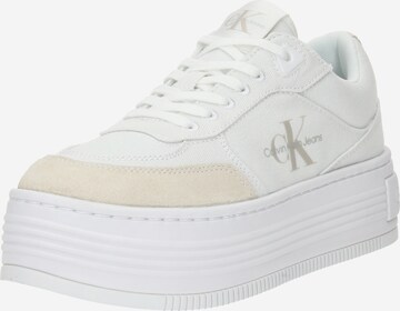 Calvin Klein Jeans Sneakers in White: front