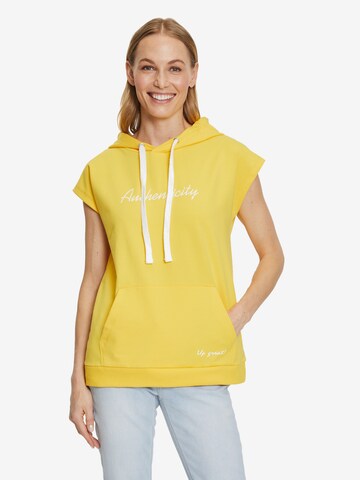 Cartoon Sweatshirt in Yellow: front