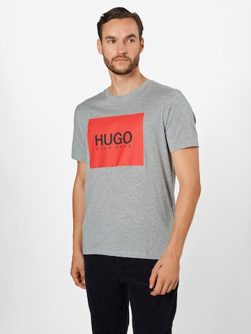 HUGO Red Regular fit Majica 'Dolive' | siva barva: sprednja stran