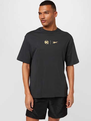 Tricou de la Reebok pe gri: față