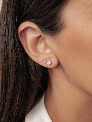Orecchini 'Pink Bezel Cubic' di Hey Happiness in argento