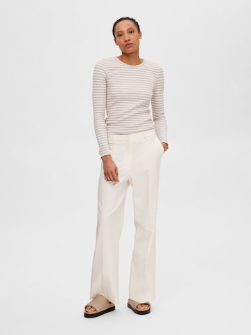 Maglietta di SELECTED FEMME in lilla