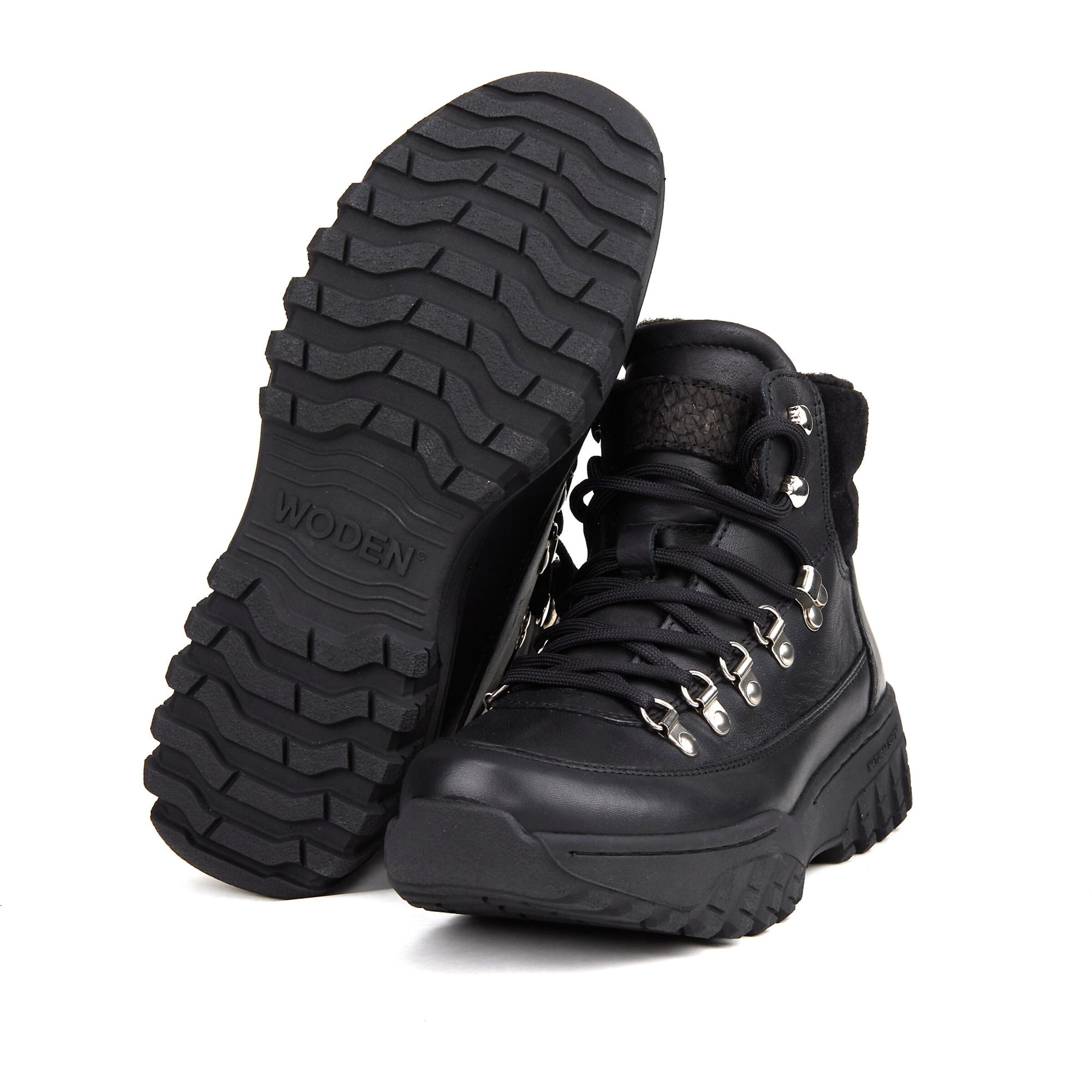 WODEN Lace-up bootie 'Iris' in Black