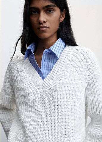 MANGO Sweater 'Frutilav' in White