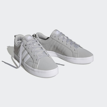 Baskets basses 'VS Pace 2.0' ADIDAS SPORTSWEAR en gris
