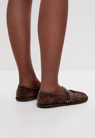 Ballerines CESARE GASPARI en marron