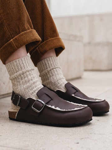 Clogs 'MEDAN' di nae Vegan Shoes in marrone