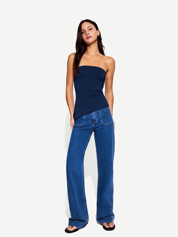 Bershka Toppi värissä sininen: etupuoli