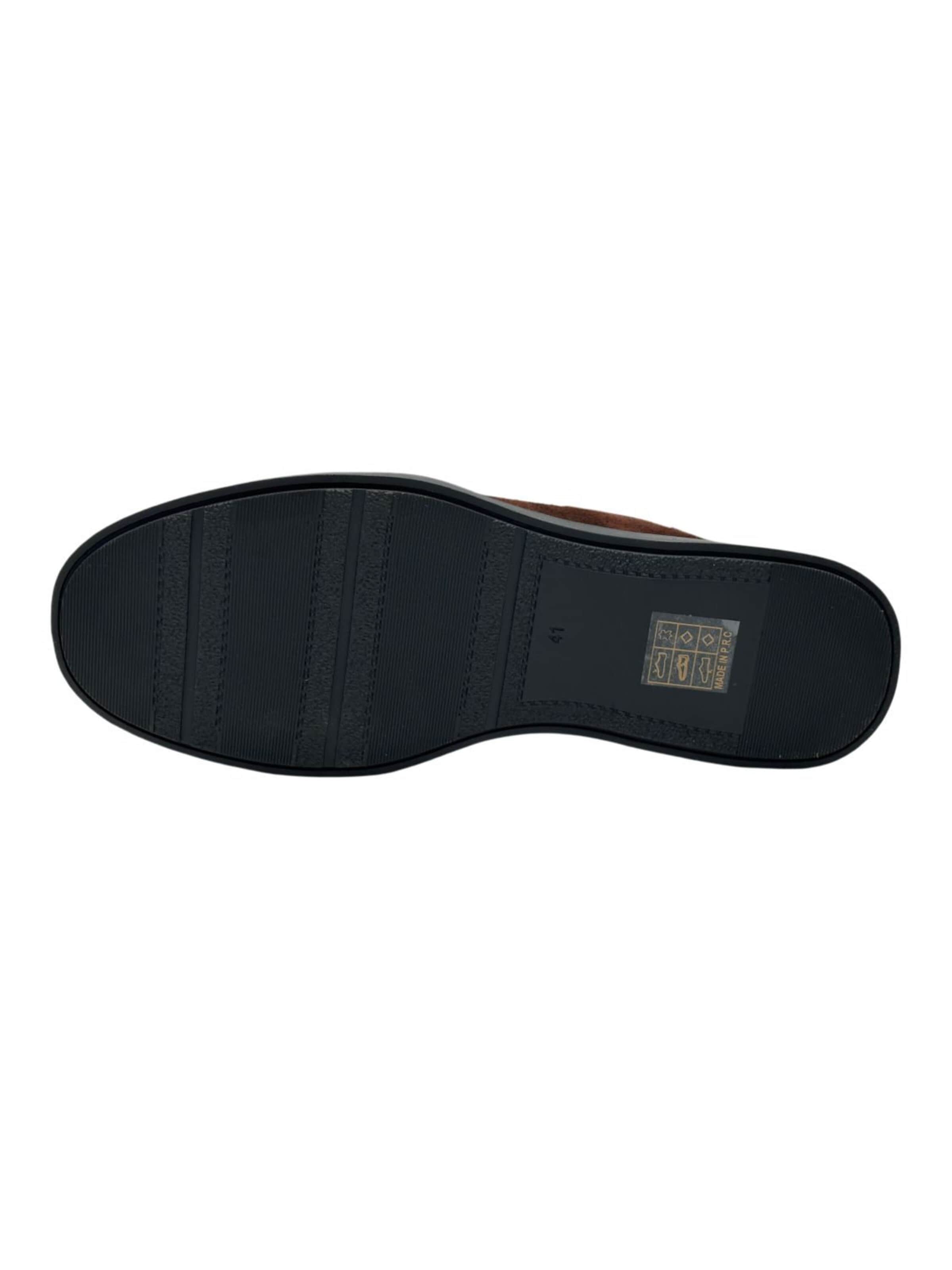 Nowaland Moccasins in Brown