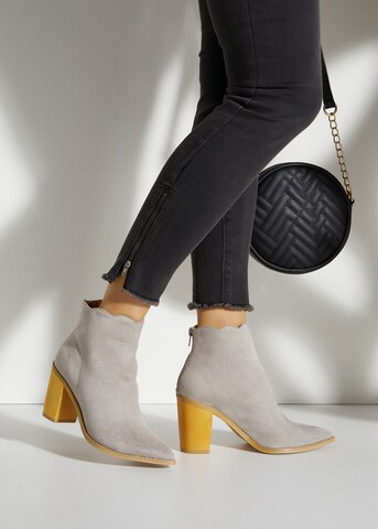 LASCANA Ankle Boots in Grey