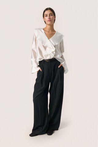 Chemisier 'Karolina' SOAKED IN LUXURY en blanc