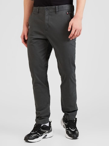 Tommy Jeans - Slimfit Calças chino 'AUSTIN' em cinzento: frente