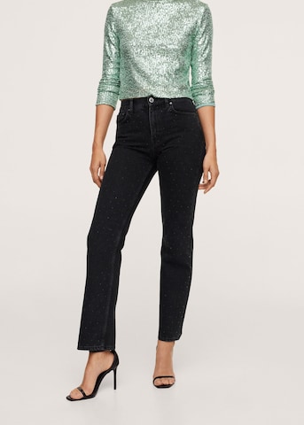 MANGO Regular Jeans in Zwart: voorkant