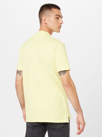 GAP Μπλουζάκι σε κίτρινο