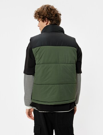 Koton Vest in Green