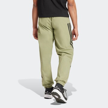 ADIDAS SPORTSWEAR Tapered Sporthose in Grün