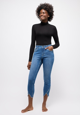 Coupe slim Jean 'Ornella' Angels en bleu