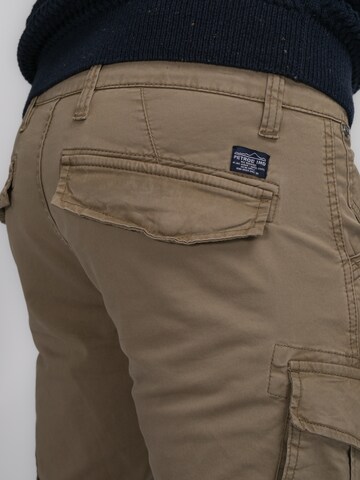 Tapered Pantaloni cargo 'Kasilof' di Petrol Industries in marrone