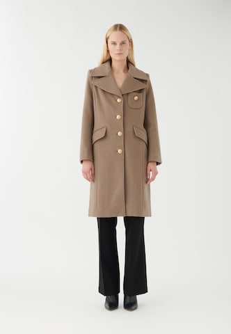Dea Kudibal Between-seasons coat 'Ginzadea' in Beige: front