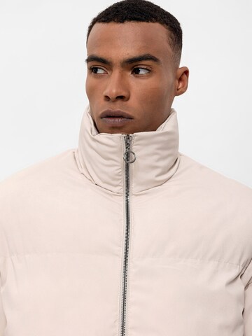 Antioch Between-season jacket in Beige