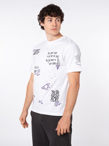 Sublevel Shirt in White: front