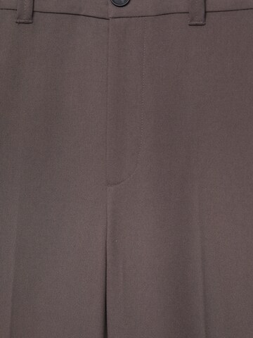 Pull&Bear Lużny krój Spodnie w kant w kolorze brązowy