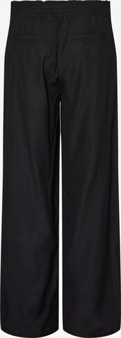 MAMALICIOUS Loose fit Trousers 'Petra' in Black