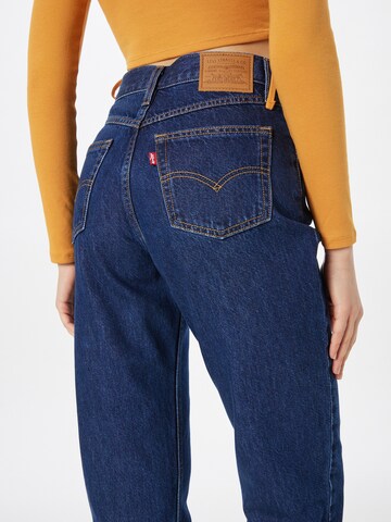 LEVI'S ® Tapered Jeans '80s Mom Jean' in Blau