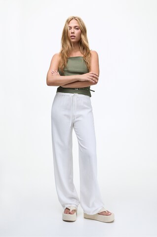 Pull&Bear regular Bukser i hvid