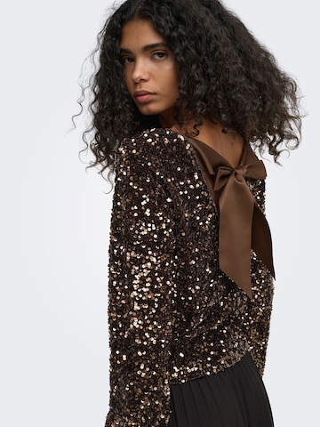 ONLY - Blusa 'CONFIDENCE' en marrón