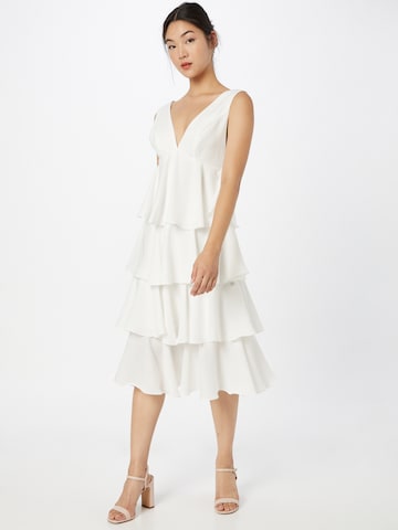 Robe de cocktail Chi Chi London en blanc