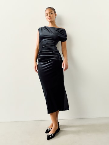 Next Dress in Black: front