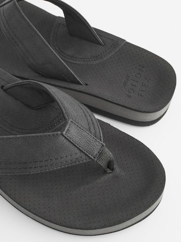 Next - Sandalias de dedo en negro