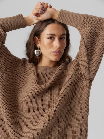 VERO MODA Sweater 'LEANNA' in Brown