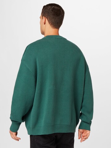 WEEKDAY Пуловер 'John' в зелено