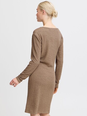 Robe fourreau b.young en gris