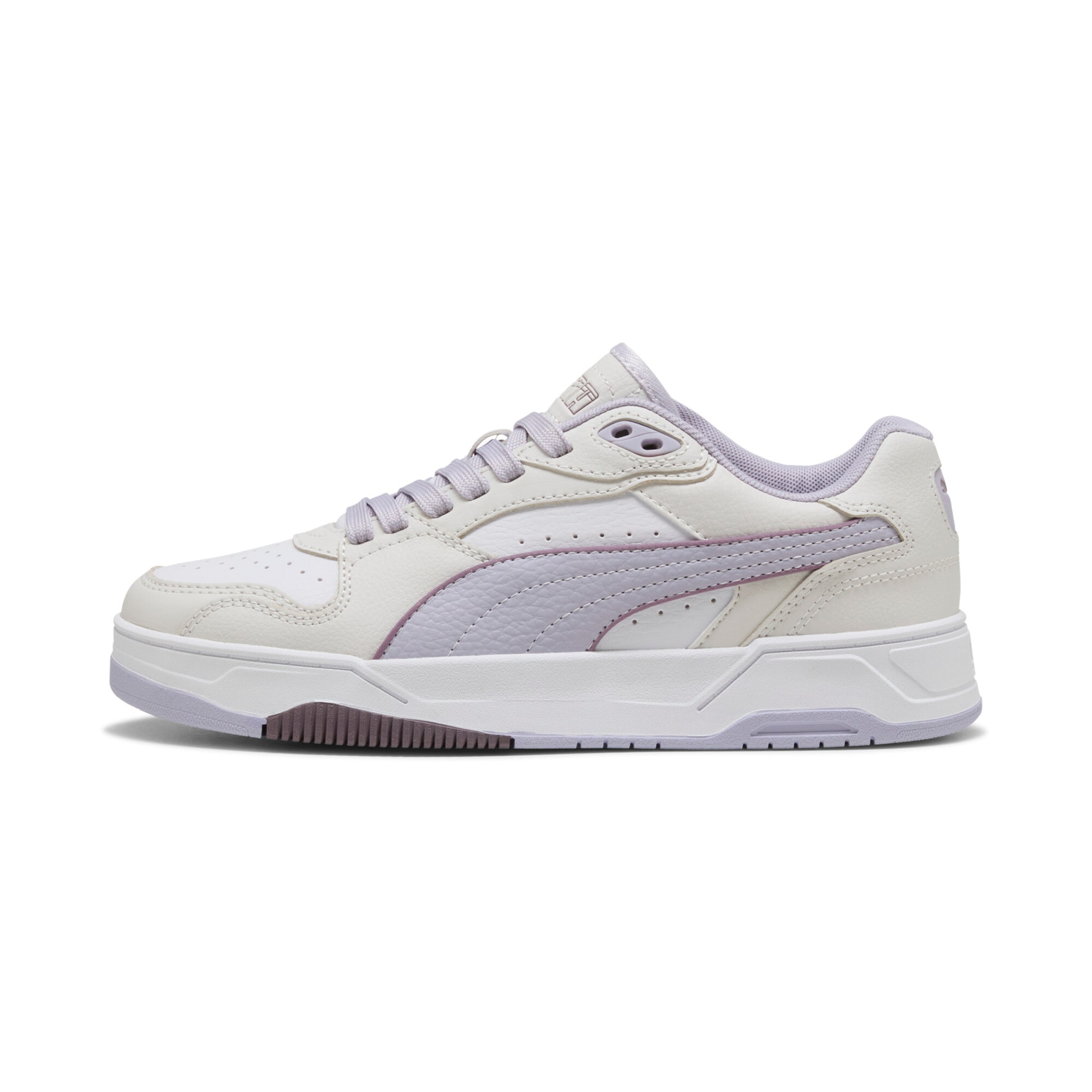 PUMA Sneakers in White: front