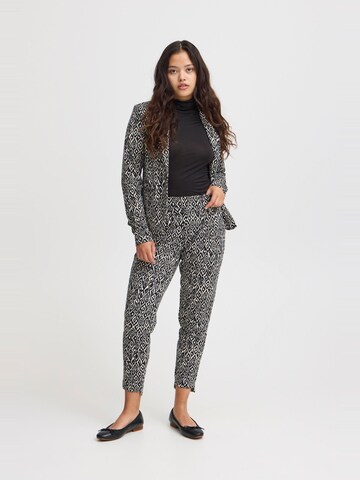 Tapered Pantaloni con pieghe ' KATE' di ICHI in nero