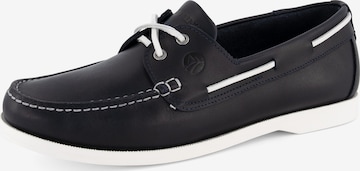 Travelin Moccasins in Black: front