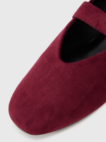 Madden Girl Ballerinasko med rem 'Molly' i rød