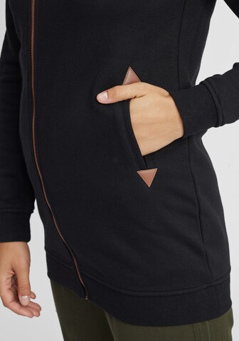 Veste de survêtement 'Vicky' Oxmo en noir