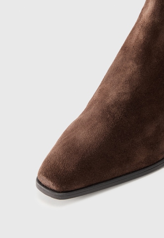 Copenhagen Studios Chelsea Boots '294' in Brown